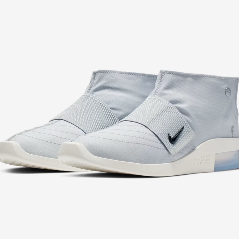 Nike Men's Air Fear Of God Moc
Pure Platinum